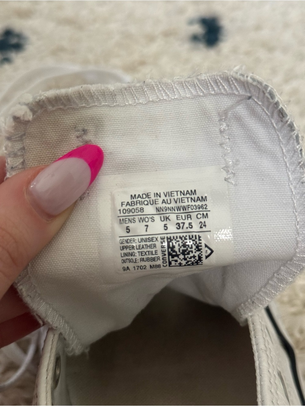 Converse Chuck Taylor All Star Low Top Sneakers - All Leather White - Picture 6 of 6